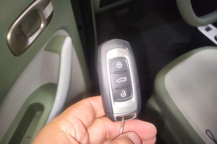 Used Geely Galaxy Panda 2025 210km Panda Rider Vehicle Key