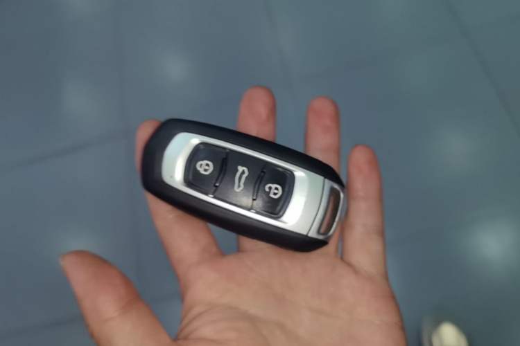 Used Geely Galaxy Panda 2025 210km Panda Rider Vehicle Key