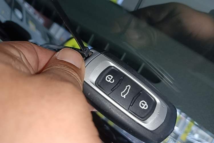 Used Geely Galaxy Panda 2025 210km Panda Rider Vehicle Key