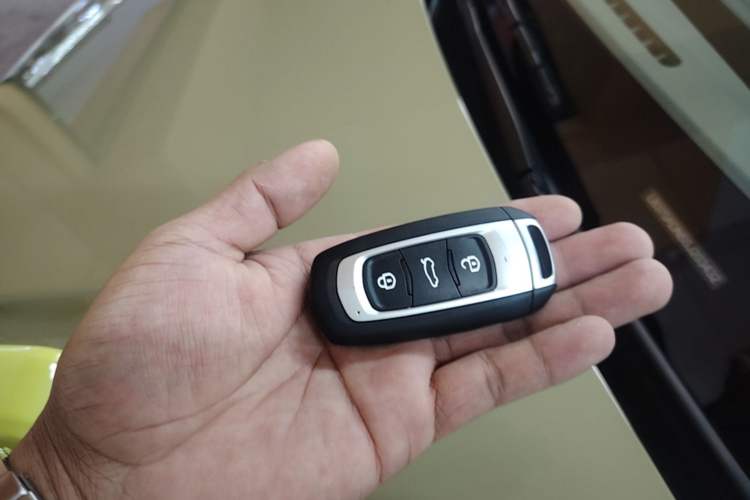 Used Geely Galaxy Panda 2025 210km Panda Rider Vehicle Key