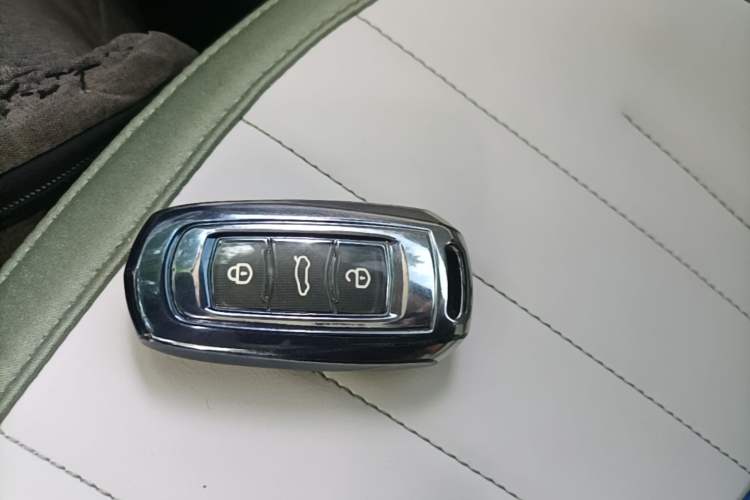 Used Geely Galaxy Panda 2025 210km Panda Rider Vehicle Key