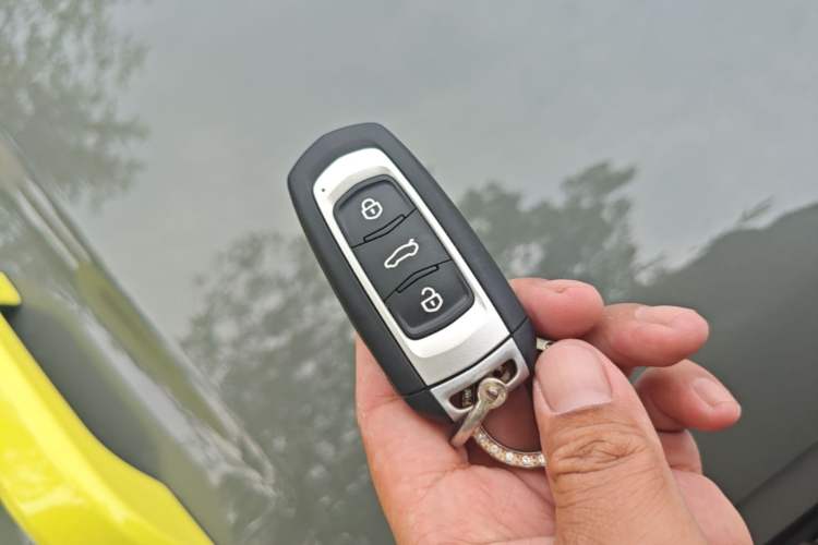 Used Geely Galaxy Panda 2025 210km Panda Rider Vehicle Key