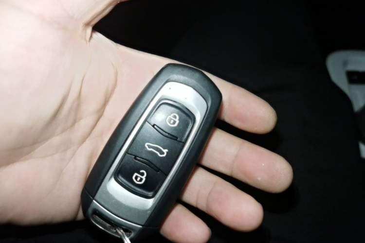 Used Geely Galaxy Panda 2025 210km Panda Rider Vehicle Key