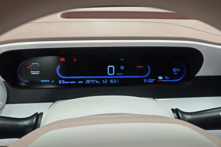 Used Geely Galaxy Panda 2025 210 km – Yuanqi Bear Instrument Cluster