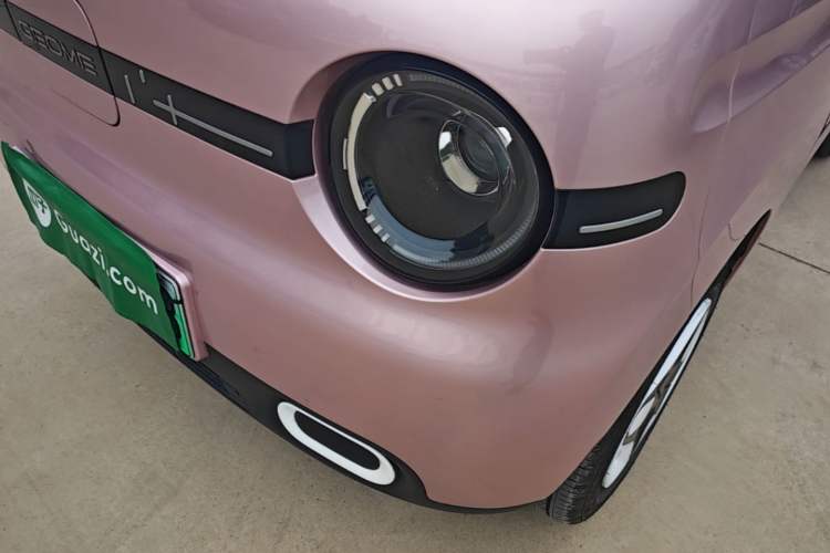 Used Geely Galaxy Panda 2025 210 km – Yuanqi Bear Left Front Headlight