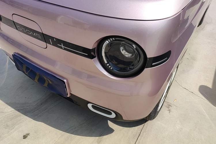 Used Geely Galaxy Panda 2025 210 km – Yuanqi Bear Left Front Headlight