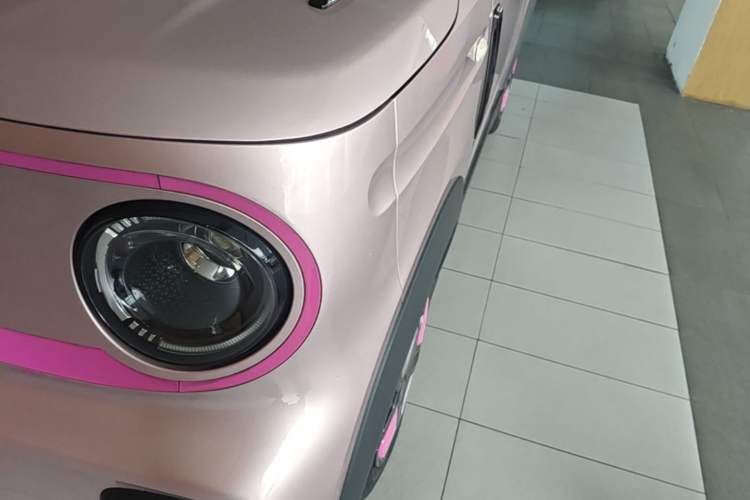 Used Geely Galaxy Panda 2025 210km Panda Kart Left Front Headlight
