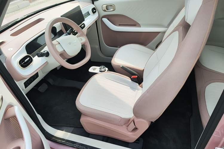 Used Geely Galaxy Panda 2025 210 km – Yuanqi Bear Left Front Seat