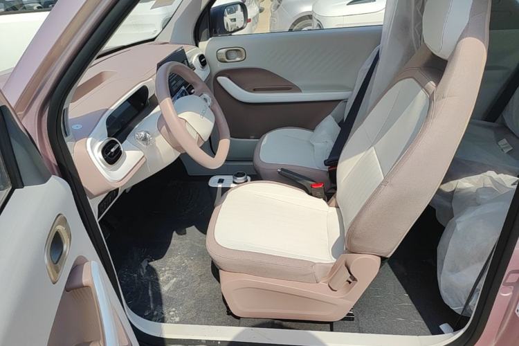 Used Geely Galaxy Panda 2025 210 km – Yuanqi Bear Left Front Seat
