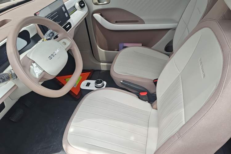 Used Geely Galaxy Panda 2025 210km Panda Kart Left Front Seat