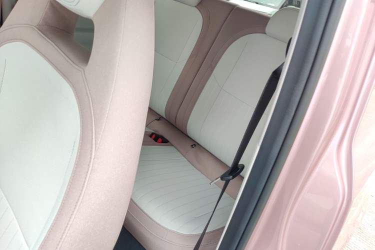 Used Geely Galaxy Panda 2025 210 km – Yuanqi Bear Left Rear Seat