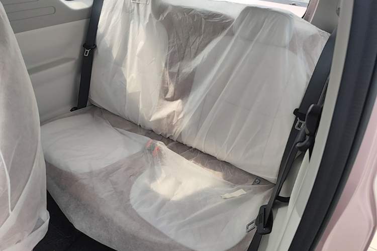 Used Geely Galaxy Panda 2025 210 km – Yuanqi Bear Left Rear Seat
