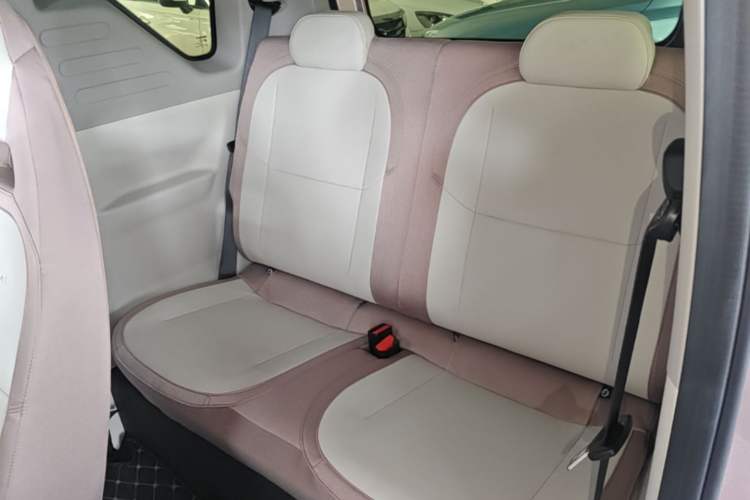 Used Geely Galaxy Panda 2025 210km Panda Kart Left Rear Seat