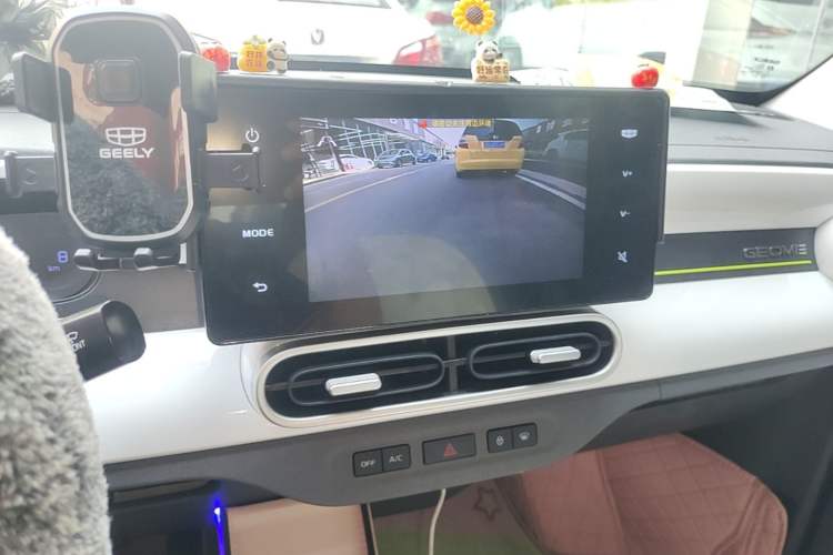 Used Geely Galaxy Panda 2025 210km Panda Kart Audio And AC Panel