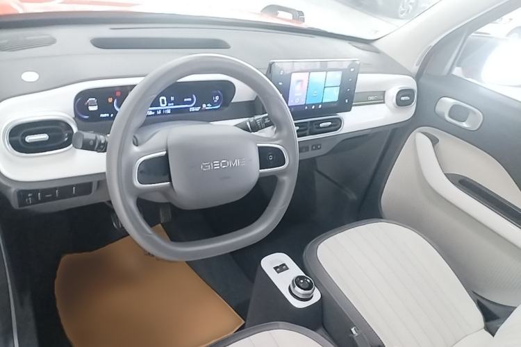 Used Geely Galaxy Panda 2025 210km Panda Rider Center Console