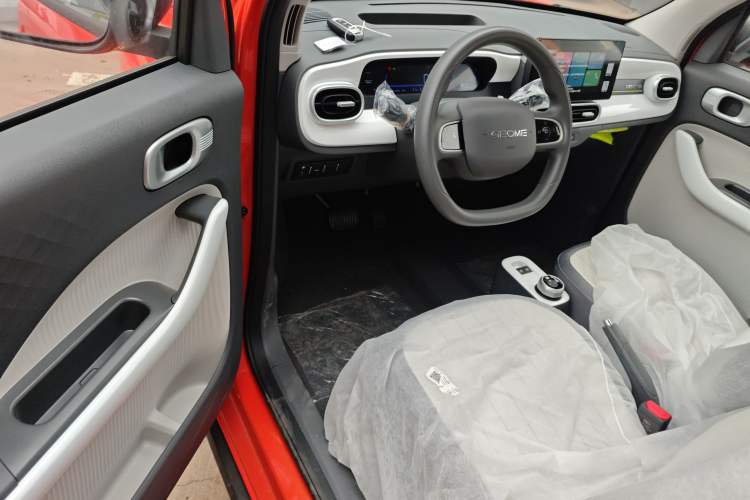 Used Geely Galaxy Panda 2025 210km Panda Rider Driver Seat