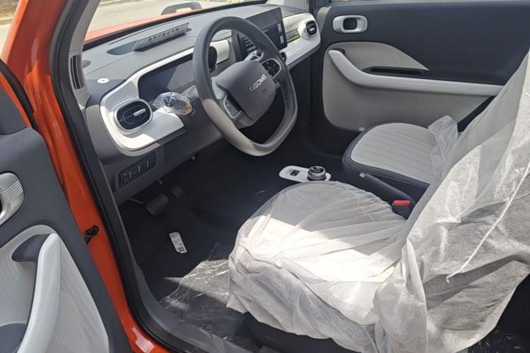 Used Geely Galaxy Panda 2025 210km Panda Rider Driver Seat