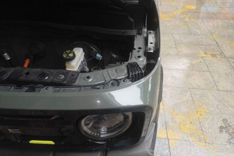 Used Geely Galaxy Panda 2025 210km Panda Rider Engine Bay Left