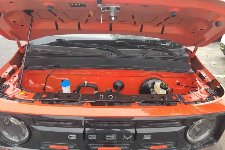 Used Geely Galaxy Panda 2025 210km Panda Rider Engine Bay