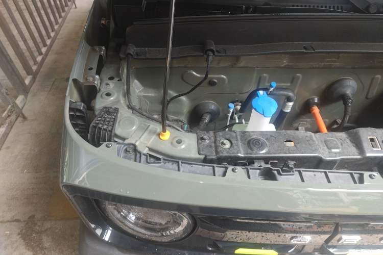 Used Geely Galaxy Panda 2025 210km Panda Rider Engine Bay Right