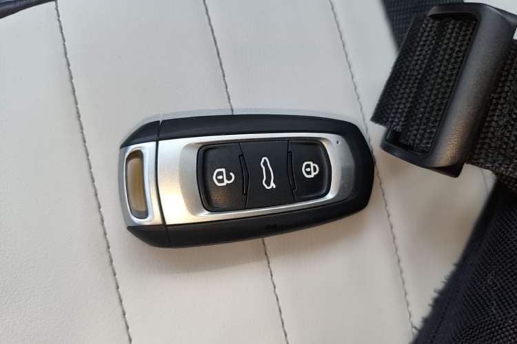 Used Geely Galaxy Panda 2025 210km Panda Rider Interior 1
