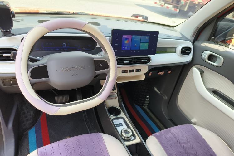 Used Geely Galaxy Panda 2025 210km Panda Rider Interior 3