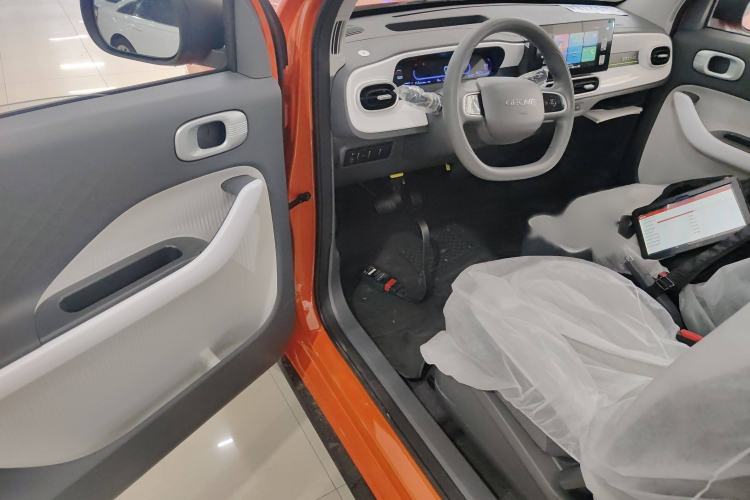 Used Geely Galaxy Panda 2025 210km Panda Rider Interior 3