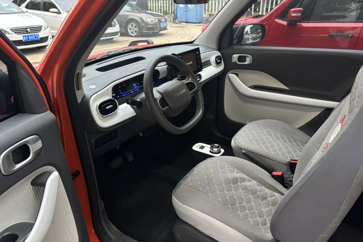 Used Geely Galaxy Panda 2025 210km Panda Rider Interior 3