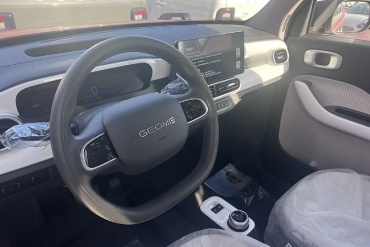 Used Geely Galaxy Panda 2025 210km Panda Rider Interior 3