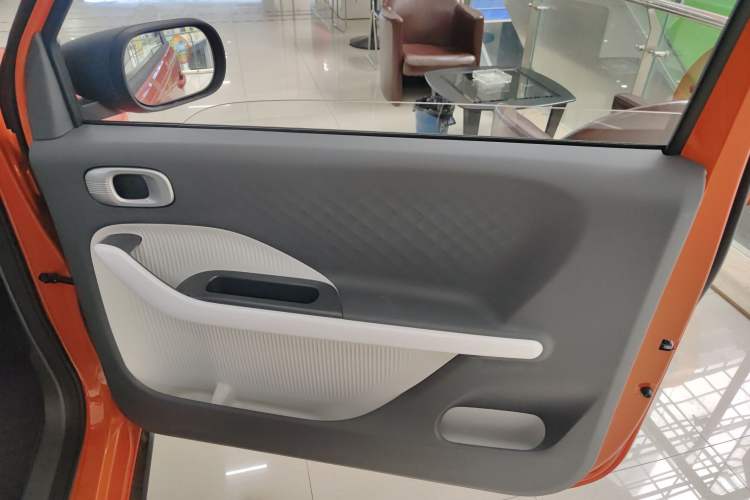 Used Geely Galaxy Panda 2025 210km Panda Rider Interior 5