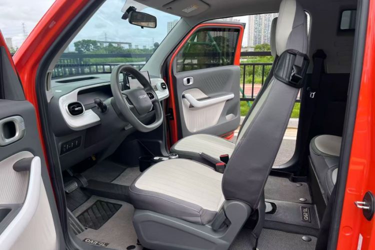 Used Geely Galaxy Panda 2025 210km Panda Rider Interior 5