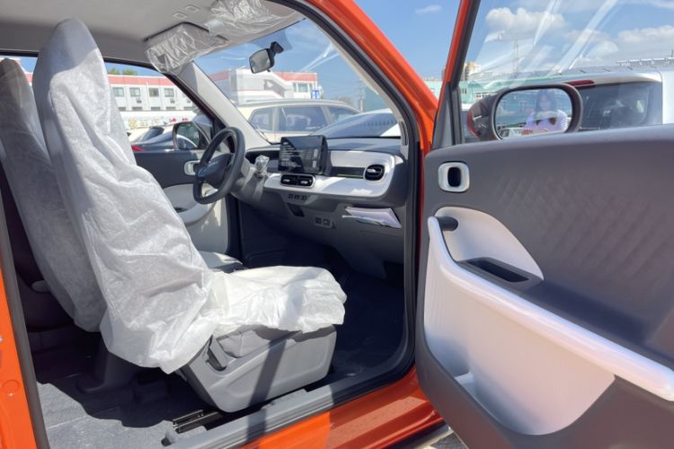 Used Geely Galaxy Panda 2025 210km Panda Rider Interior 6