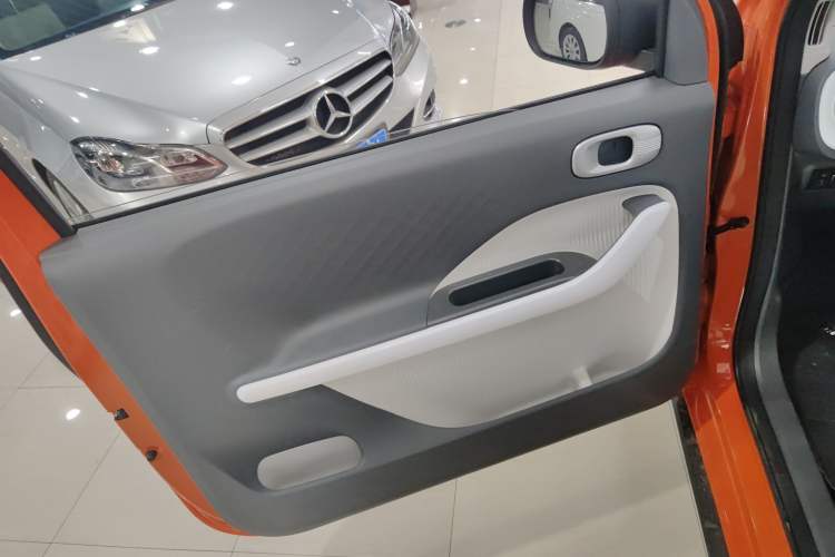 Used Geely Galaxy Panda 2025 210km Panda Rider Interior 7