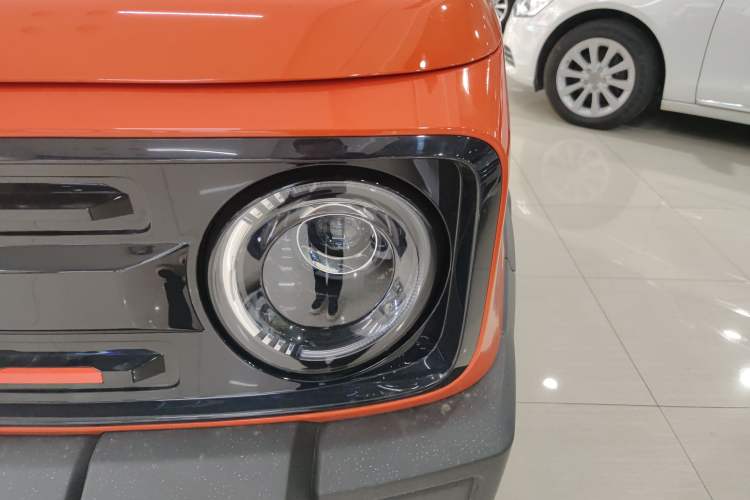 Used Geely Galaxy Panda 2025 210km Panda Rider Left Front Headlight