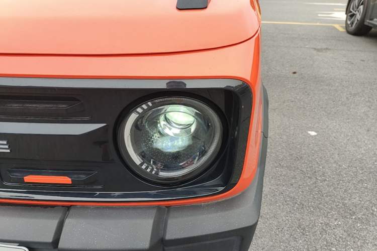Used Geely Galaxy Panda 2025 210km Panda Rider Left Front Headlight