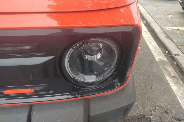 Used Geely Galaxy Panda 2025 210km Panda Rider Left Front Headlight