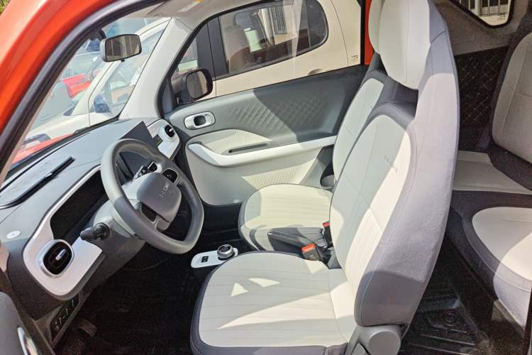 Used Geely Galaxy Panda 2025 210km Panda Rider Left Front Seat