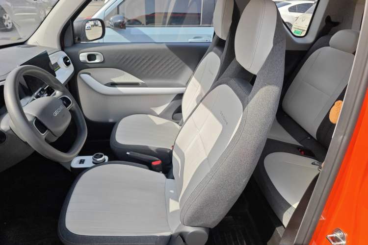 Used Geely Galaxy Panda 2025 210km Panda Rider Left Front Seat
