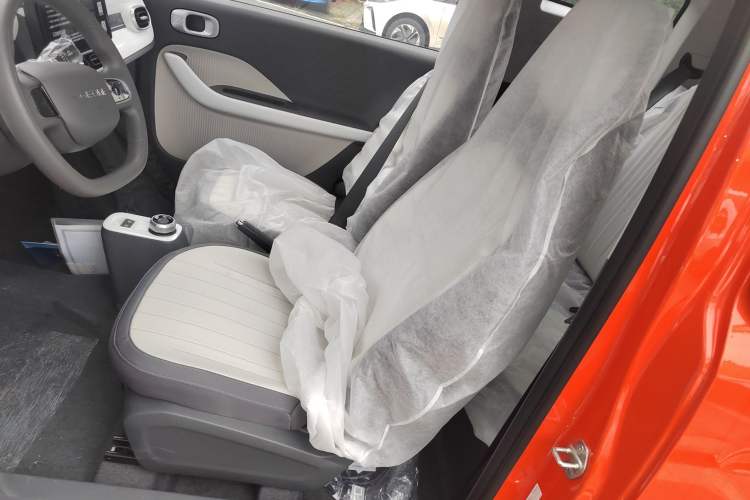 Used Geely Galaxy Panda 2025 210km Panda Rider Left Front Seat
