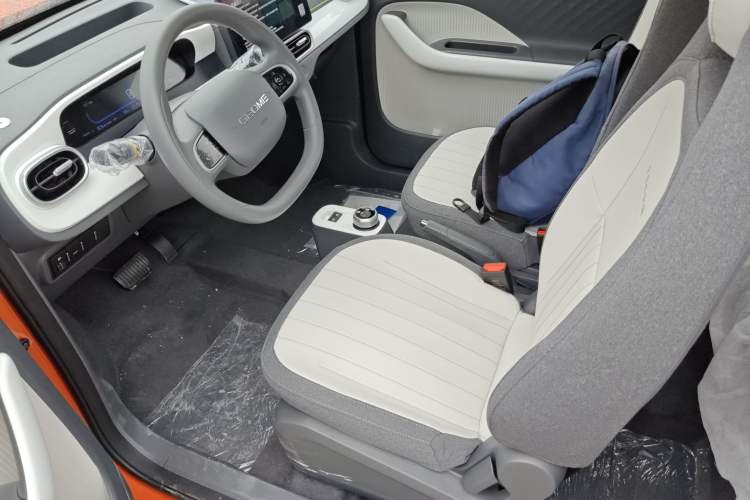 Used Geely Galaxy Panda 2025 210km Panda Rider Left Front Seat