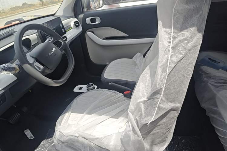 Used Geely Galaxy Panda 2025 210km Panda Rider Left Front Seat