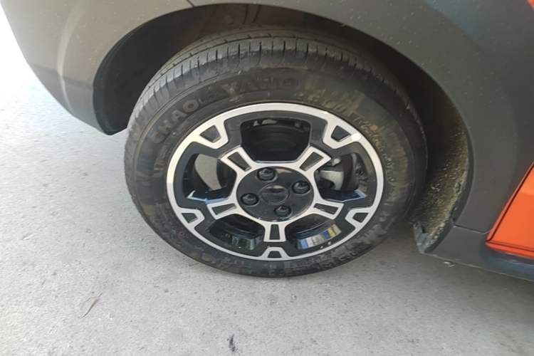 Used Geely Galaxy Panda 2025 210km Panda Rider Left Front Wheel Hub