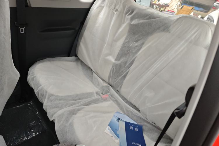 Used Geely Galaxy Panda 2025 210km Panda Rider Left Rear Seat