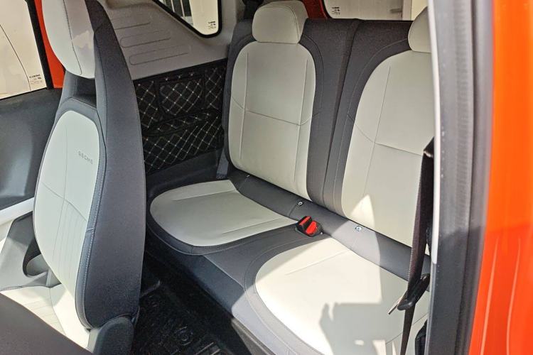 Used Geely Galaxy Panda 2025 210km Panda Rider Left Rear Seat
