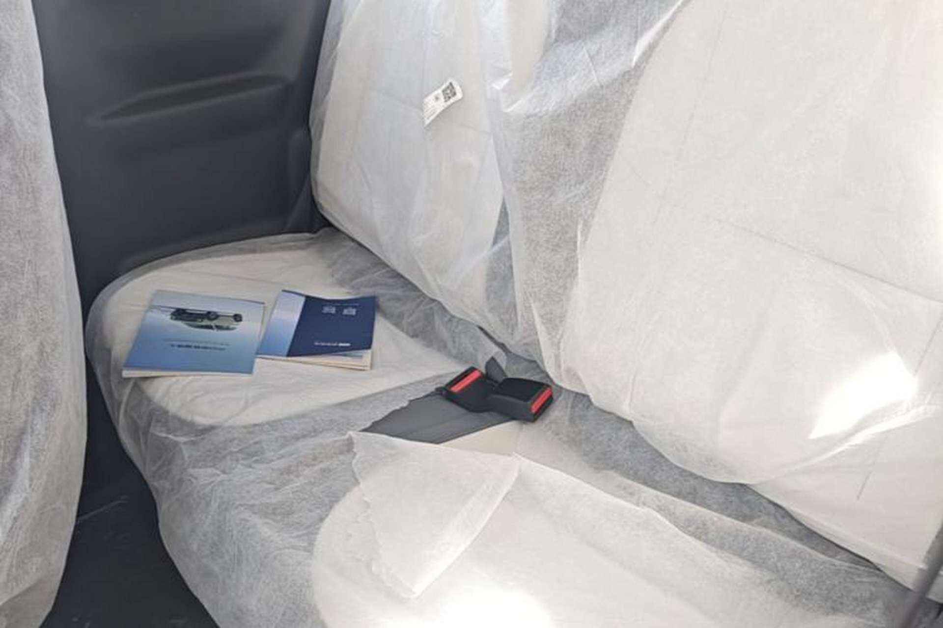 Used Geely Galaxy Panda 2025 210km Panda Rider Left Rear Seat