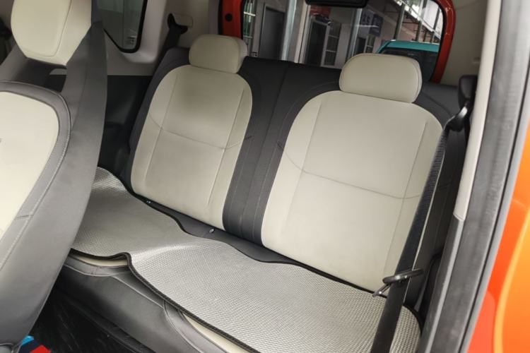 Used Geely Galaxy Panda 2025 210km Panda Rider Left Rear Seat