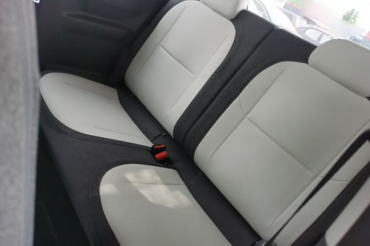Used Geely Galaxy Panda 2025 210km Panda Rider Left Rear Seat