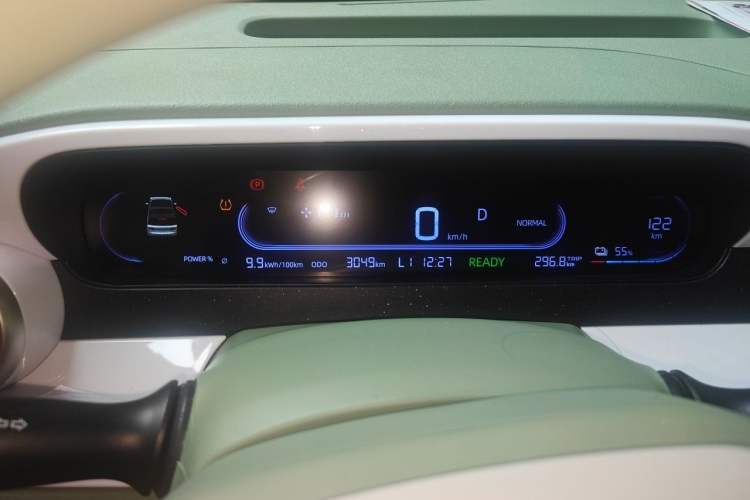 Used Geely Galaxy Panda 2025 210km Panda Rider Odometer Close Up