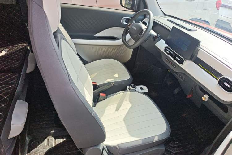 Used Geely Galaxy Panda 2025 210km Panda Rider Right Front Seat