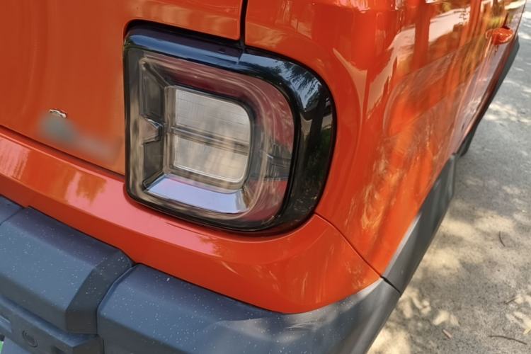 Used Geely Galaxy Panda 2025 210km Panda Rider Right Rear Taillight
